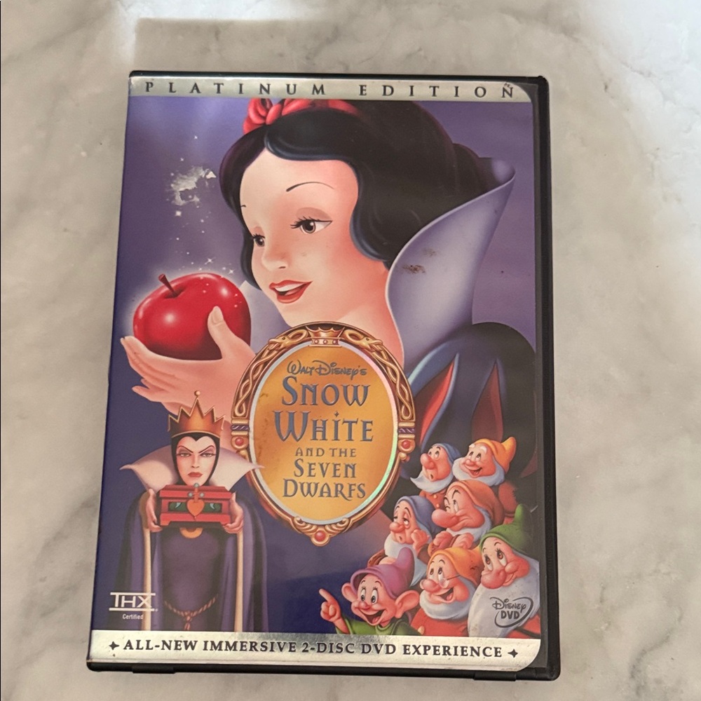 Disney Snow White Platinum Edition DVD - Red and Blue Cover